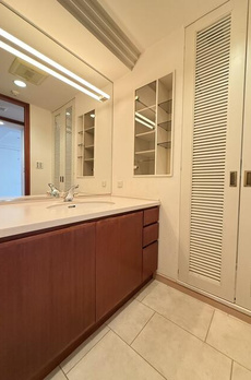 ディアナガーデン神宮前 