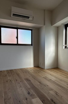 コロネード春日 