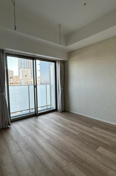 ピアース新宿三丁目 