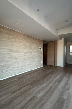 ピアース新宿三丁目 