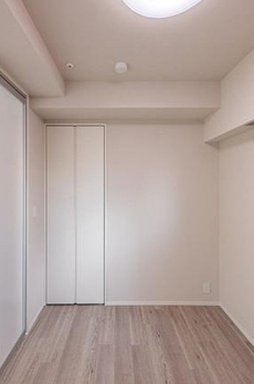 Ｌａ　Ｐｅｒｌａ　Ｔａｋａｎａｗａ 