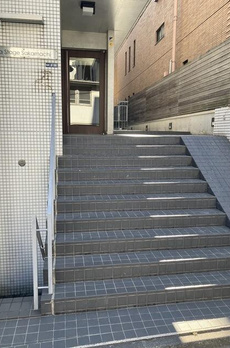 ラ・ステージ坂町 