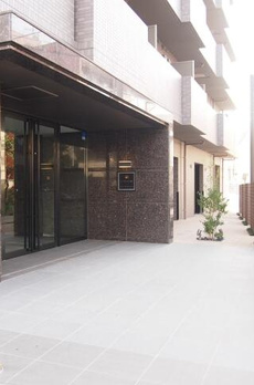 ルーブル王子本町 