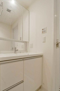 ＴＨＥ　ＴＯＫＹＯ　ＴＯＷＥＲＳ　ＭＩＤＴＯＷＥＲ 