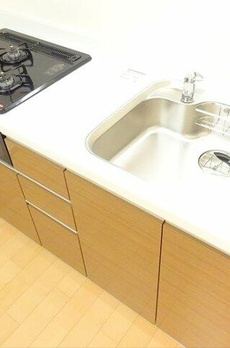 マンション第一明大前 