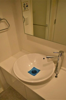 ルクレ新川レジデンス 