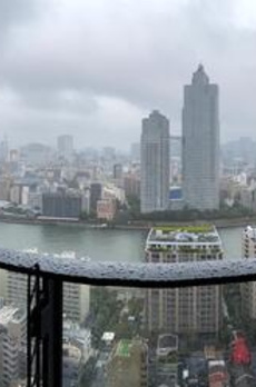 ＭＩＤ　ＴＯＷＥＲ　ＧＲＡＮＤ 