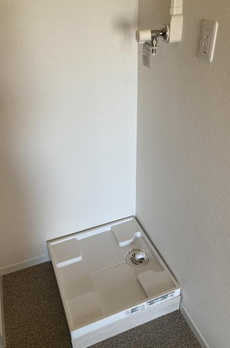 トナミビル 