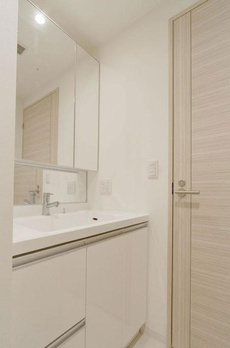 ＴＨＥ　ＴＯＫＹＯ　ＴＯＷＥＲＳ　ＭＩＤＴＯＷＥＲ 