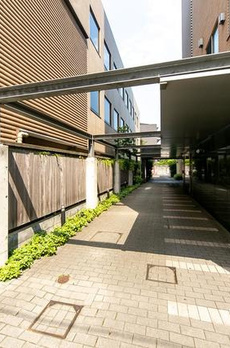 ガーデンクレスト 