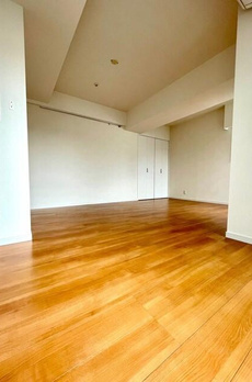 レジディア四谷三丁目 