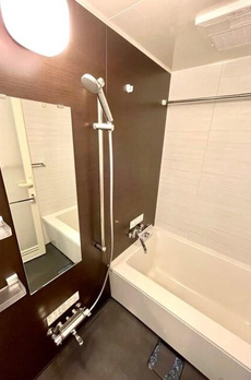 レジディア四谷三丁目 