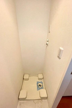 レジディア四谷三丁目 