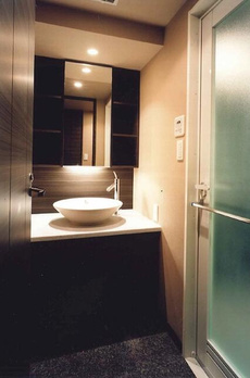 チェスターコート御茶ノ水 