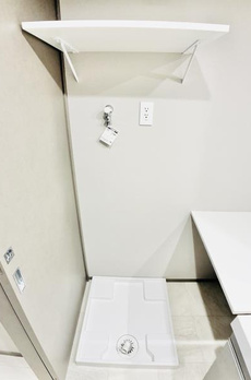 コンポジット早稲田鶴巻町 