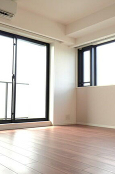 Ｊ．ＧＲＡＮ　Ｃｏｕｒｔ　浅草 