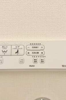 アパートメンツ三田 