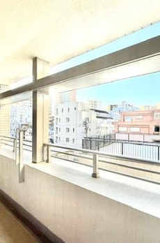 アパートメンツ三田 