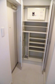 アクサス大手町ラクシーズ 