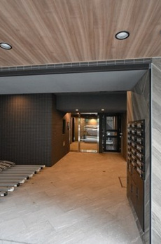 ＧＲＡＮＳＩＴＥ　ＮＡＫＡＭＥＧＵＲＯ 
