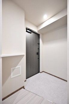ＧＲＡＮＳＩＴＥ　ＮＡＫＡＭＥＧＵＲＯ 