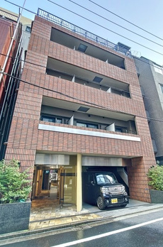 ヌフエタージュ 