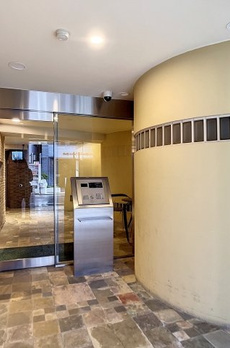 ヌフエタージュ 