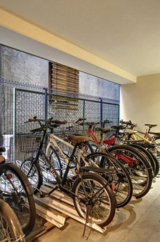 ヌフエタージュ 