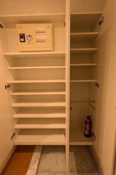 エムジー目黒駅前 