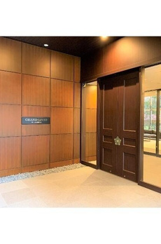 グランリビオ　ザ・レジデンス 