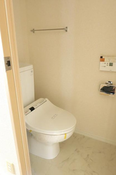 ドゥーエ新富町 