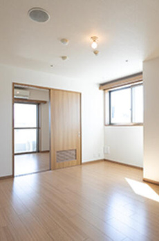 友泉大伝馬町ビル 