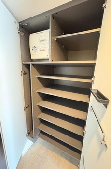 クロスレジデンス日本橋本町 