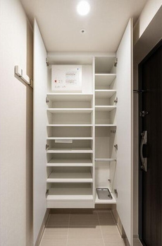 コンフォリア・リヴ東池袋 