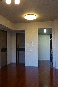 アデニウム入谷ステーションファースト 