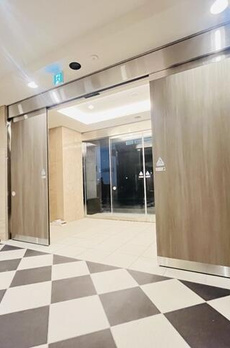 ＴＨＥ　ＭＡＹＦＡＩＲ 