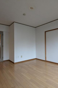 ロイヤルパーク高田 