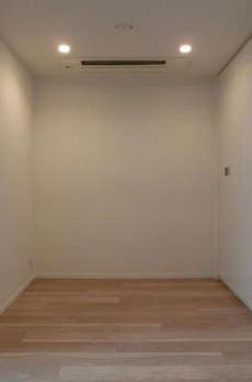 ＴＨＥ　ＲＯＰＰＯＮＧＩ　ＴＯＫＹＯ　ＣＬＵＢ　ＲＥＳＩＤＥＮＣＥ 