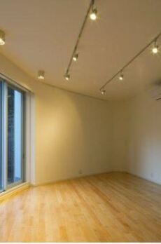 プラウドフラット新宿御苑 