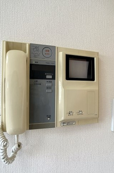 ヌフエタージュ 