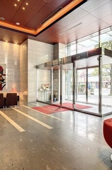 ファーストリアルタワー新宿 