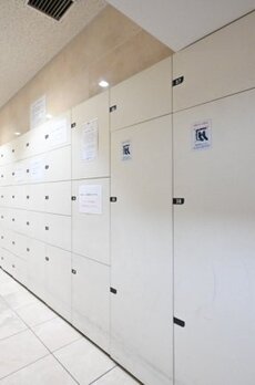 ファーストリアルタワー新宿 