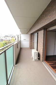 アソシエール中野　弐番館 