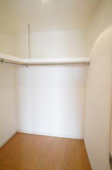 Ｂｒｉｌｌｉａ　ｉｓｔ　三軒茶屋　アイビーテラス 