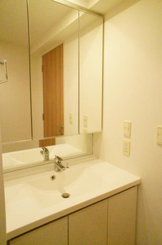 Ｂｒｉｌｌｉａ　ｉｓｔ　三軒茶屋　アイビーテラス 