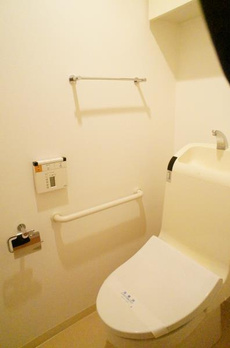 Ｂｒｉｌｌｉａ　ｉｓｔ　三軒茶屋　アイビーテラス 