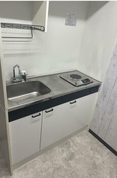 グローイングアップビル 