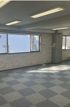 グローイングアップビル 