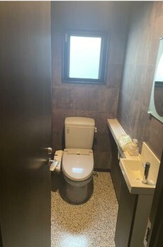 グローイングアップビル 