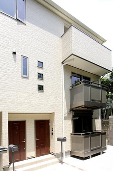 ＤＩＭＯＲＡ　ＹＯＹＯＧＩ 